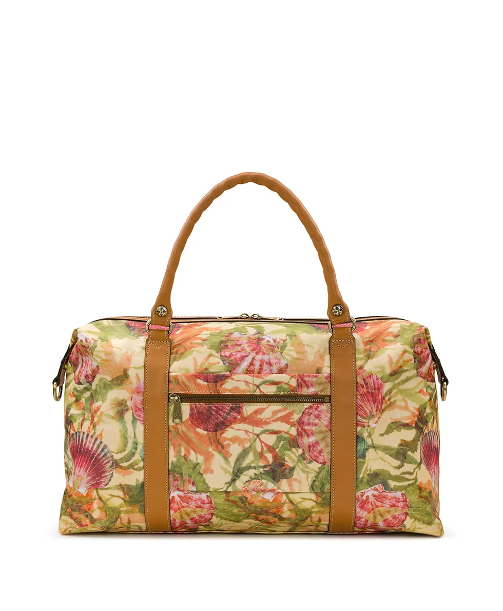 Cerasella Overnighter Duffel - Patina Coated Linen Canvas Seashells by the Seashore